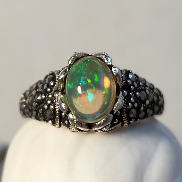 VTG 4.31g 925 Natural Ethiopian Welo Fire Opal W/ Marcasite Ring Sz 6 - Picture 1 of 15